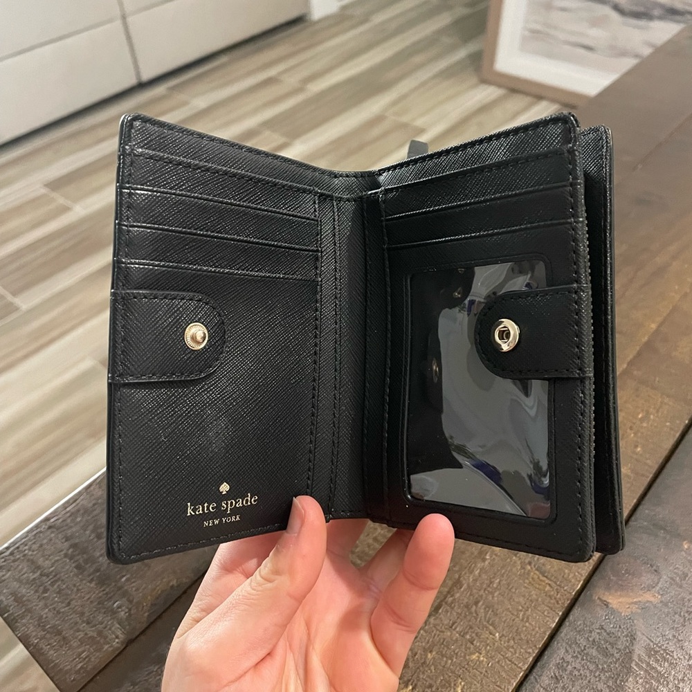 Kate Spade Wallet - Picture 4 of 6